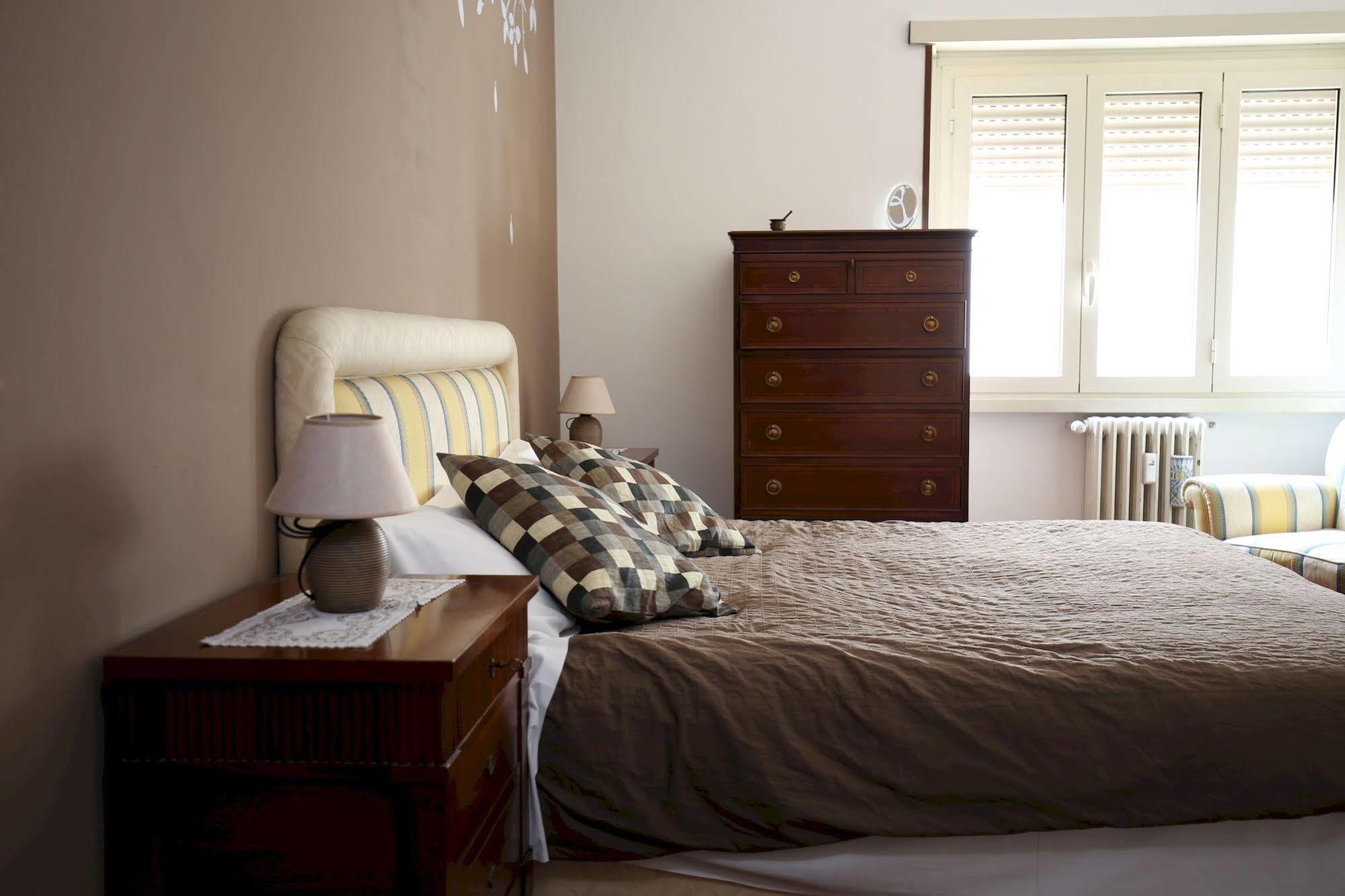 Anastasio II Bed & Breakfast โรม ภายนอก รูปภาพ